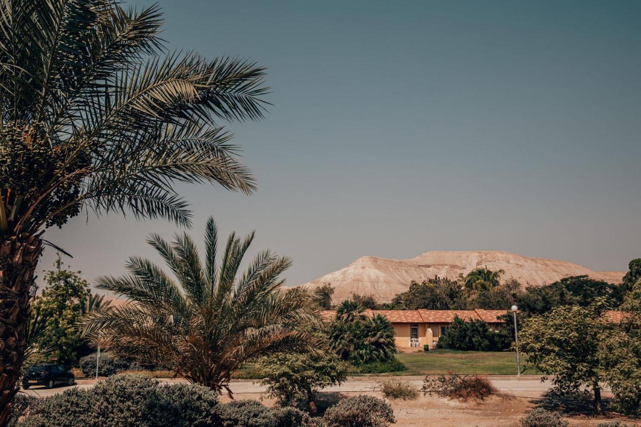 Hotel Selina Mantur Almog Dead Sea Zewnętrze zdjęcie